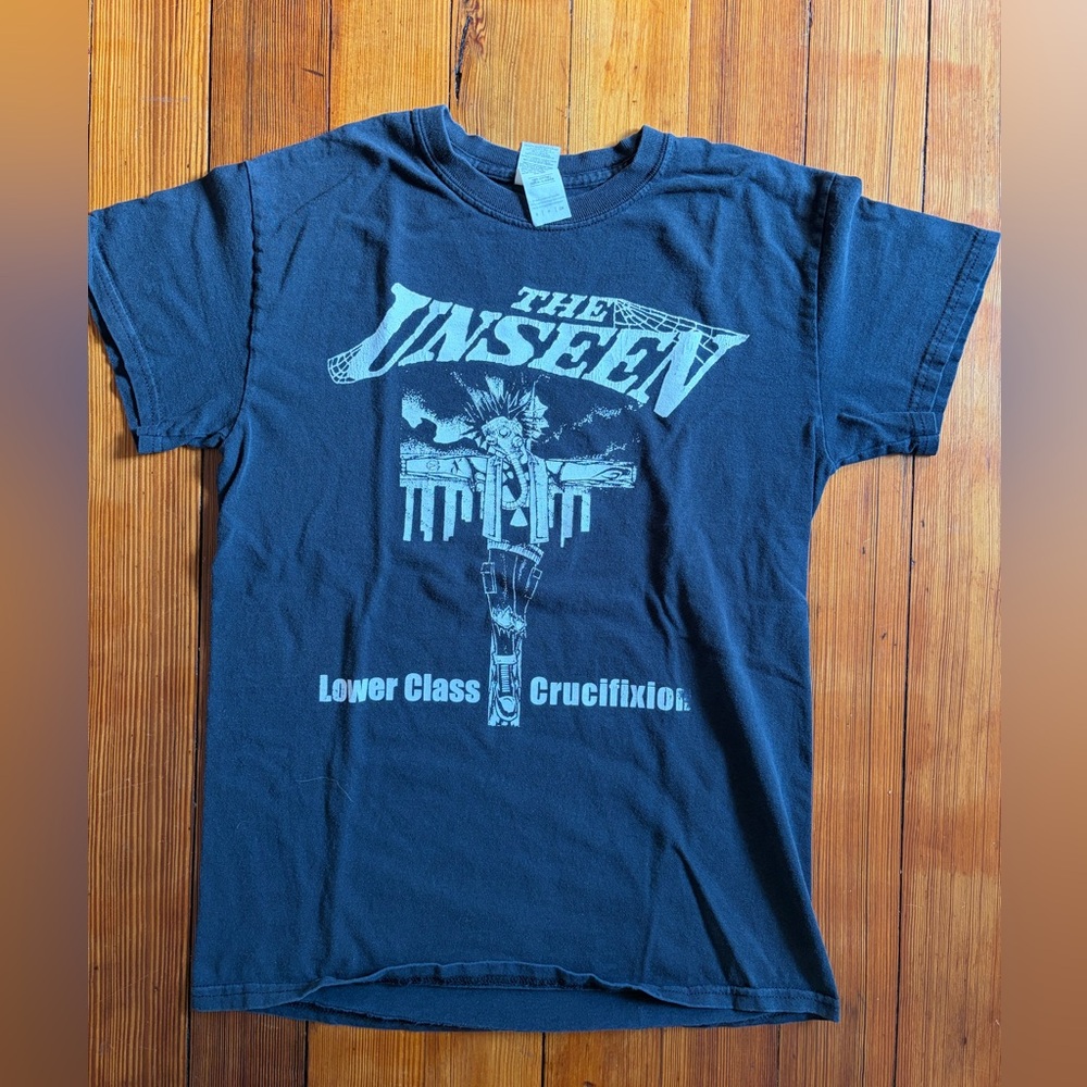 The unseen tee shirt